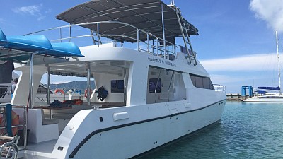 Power Catamaran 53 